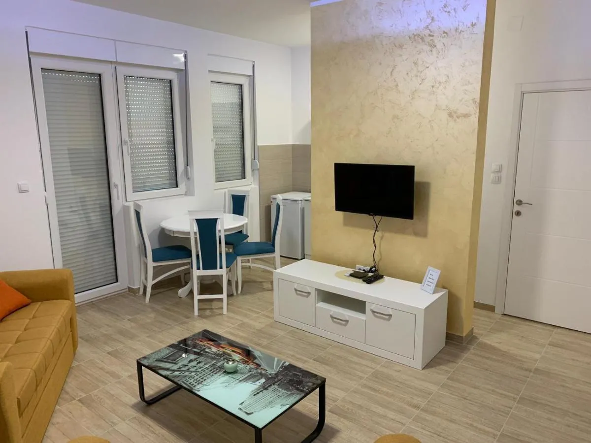 Airport view Apartment — 5