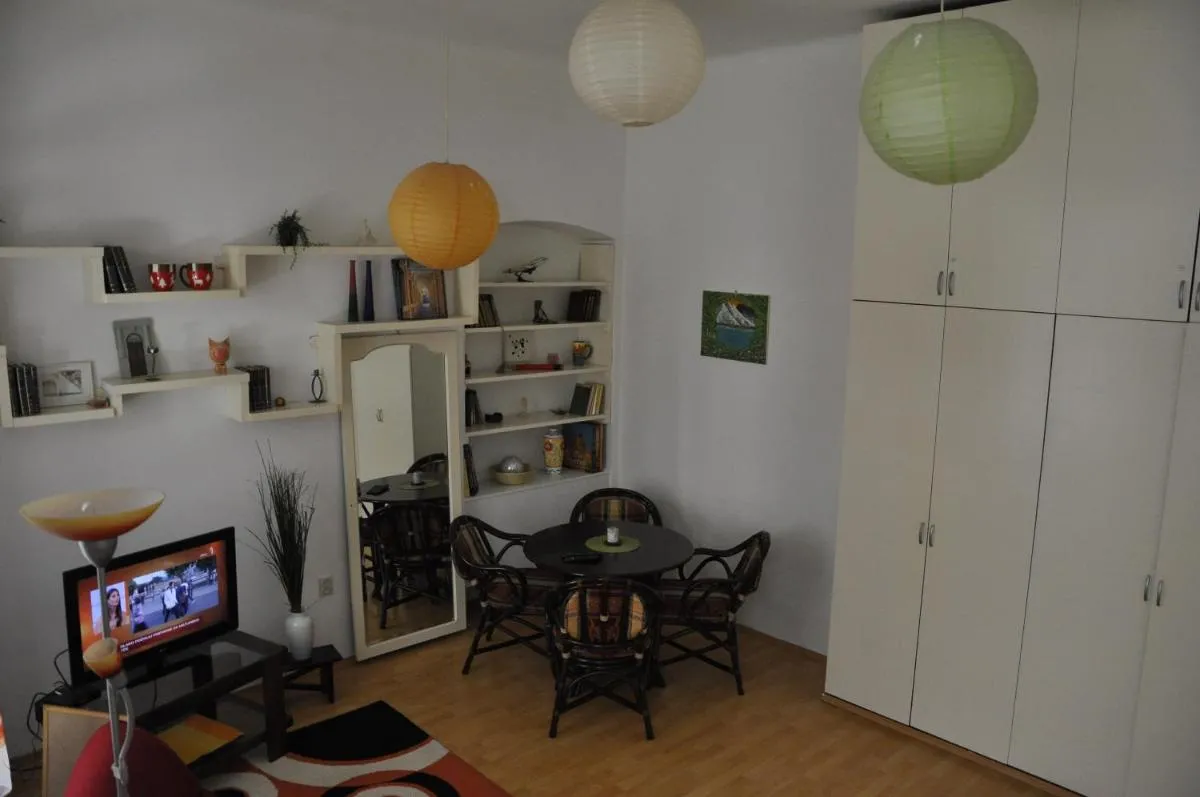 Apartment Angie — 3