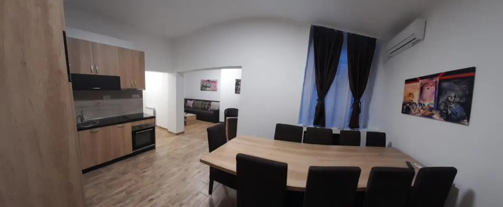 Apartment Artistika, Paid parking off-site, Mandatory Reservation