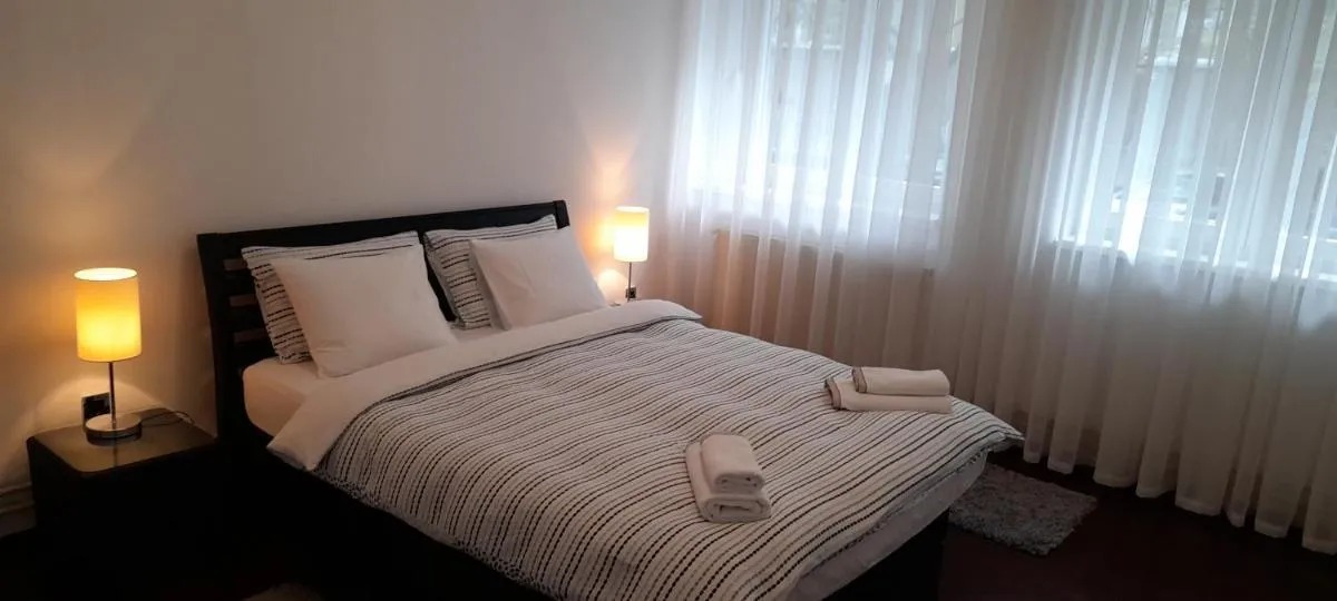 Apartment Dok — 2