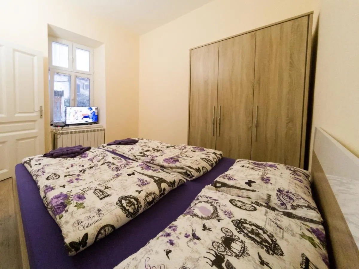 Apartment Ema — 2