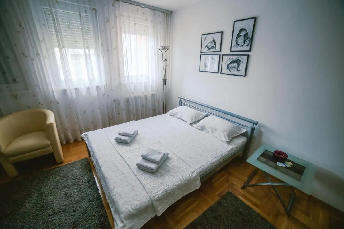 Apartment Stela — 2