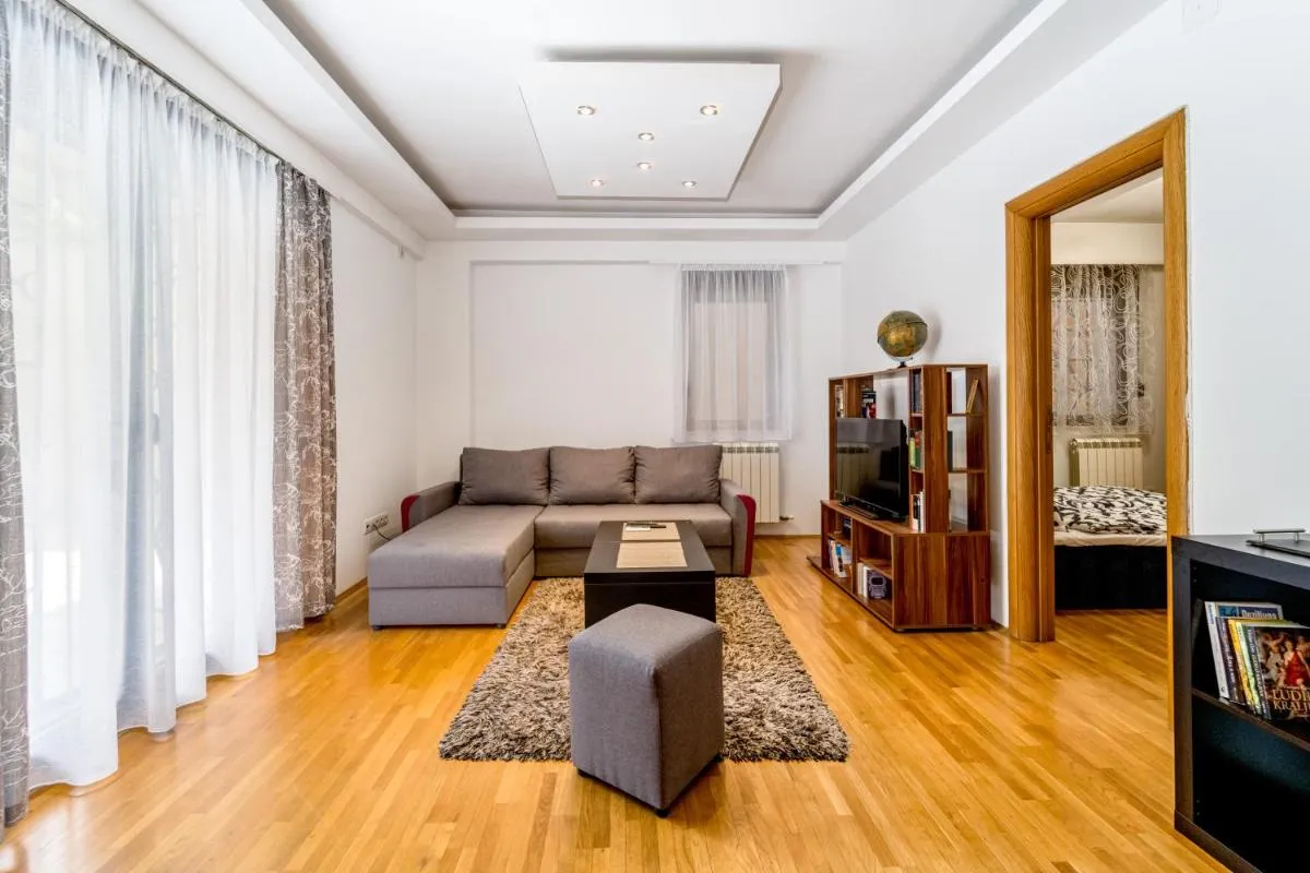 Apartment with balcony — 5