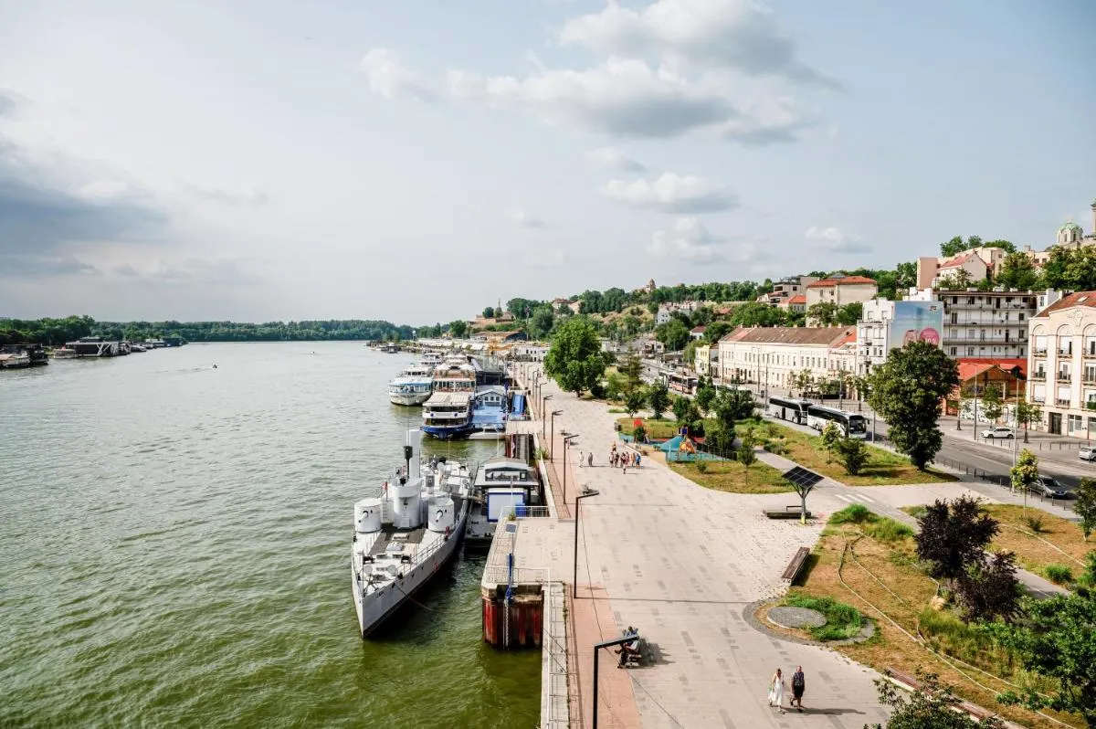 Art-Apart Sava Side Old Town Renovated — 5