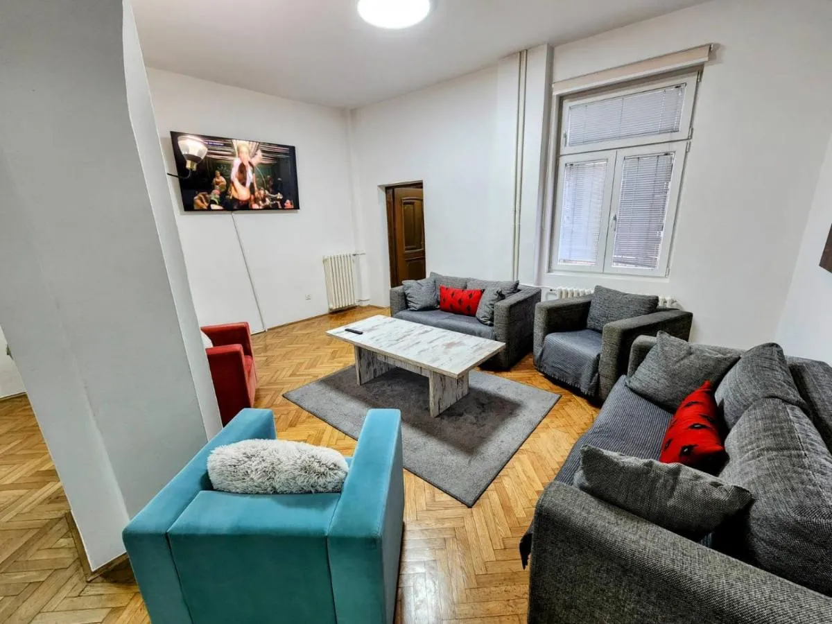 Authentic Belgrade Centre Apartment #4 – Budget, Paid parking on-site, Mandatory reservation — 5