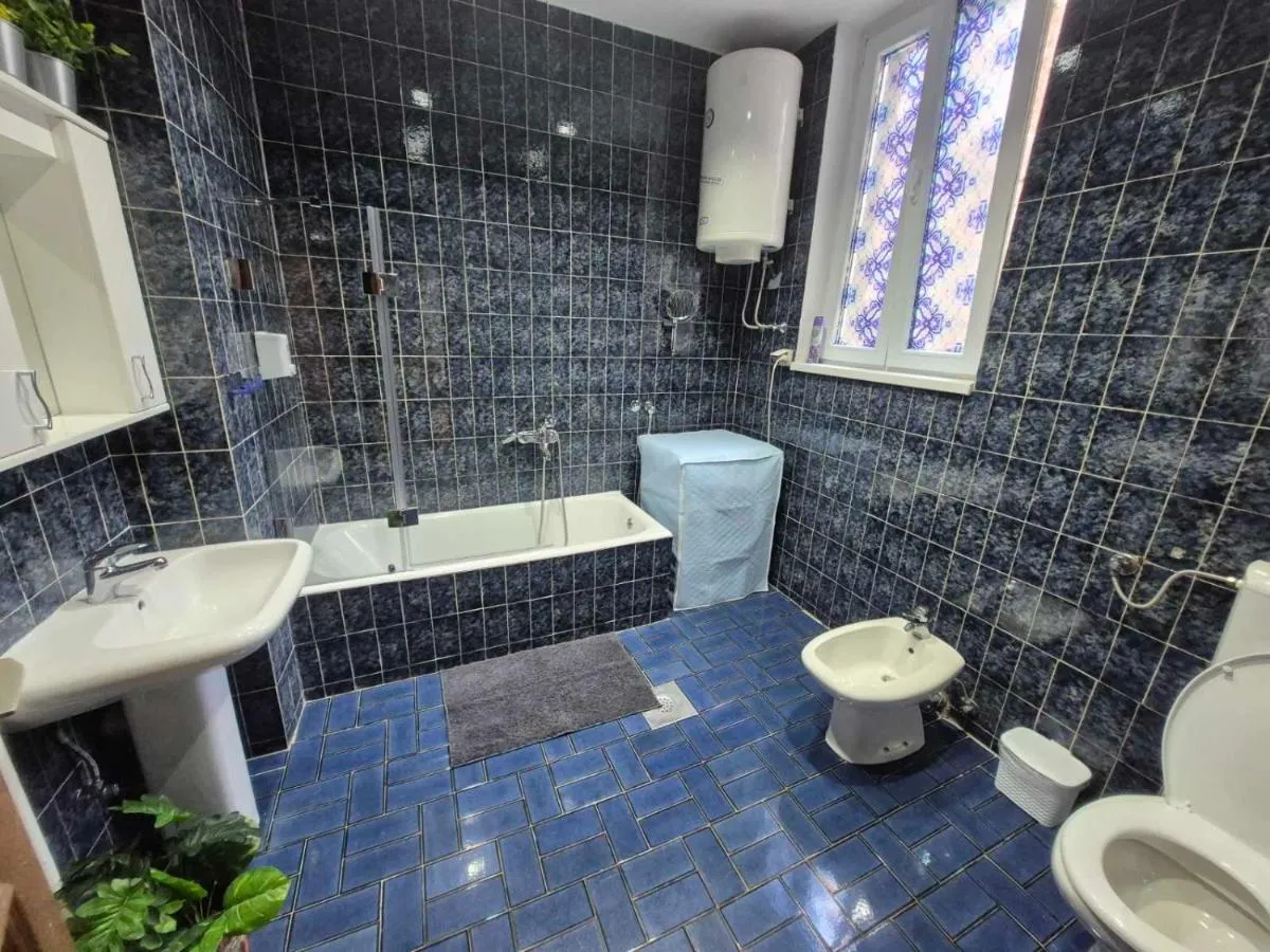 Authentic Belgrade Centre Apartment #4 – Budget, Paid parking on-site, Mandatory reservation — 3