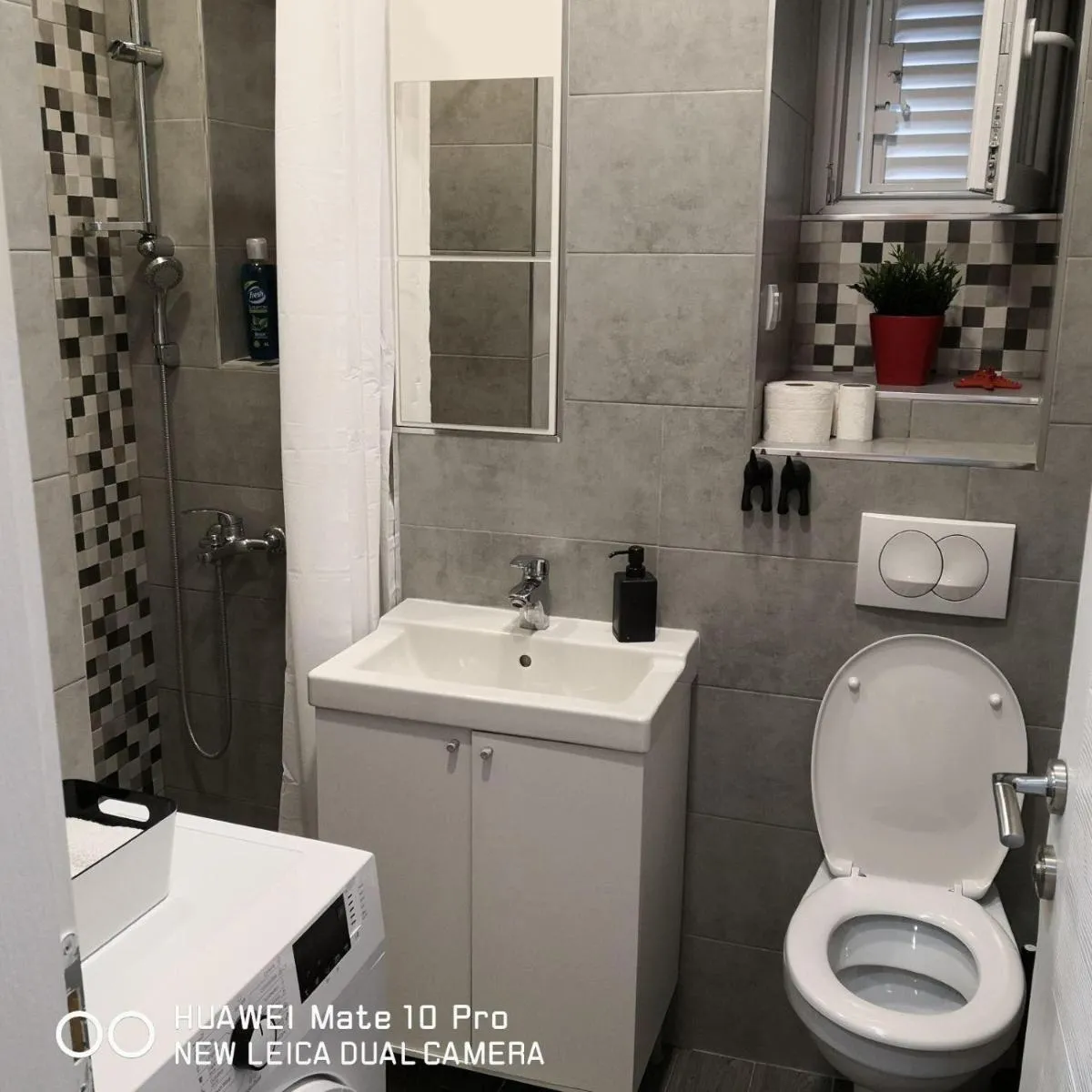 Bibi’s apartment — 5