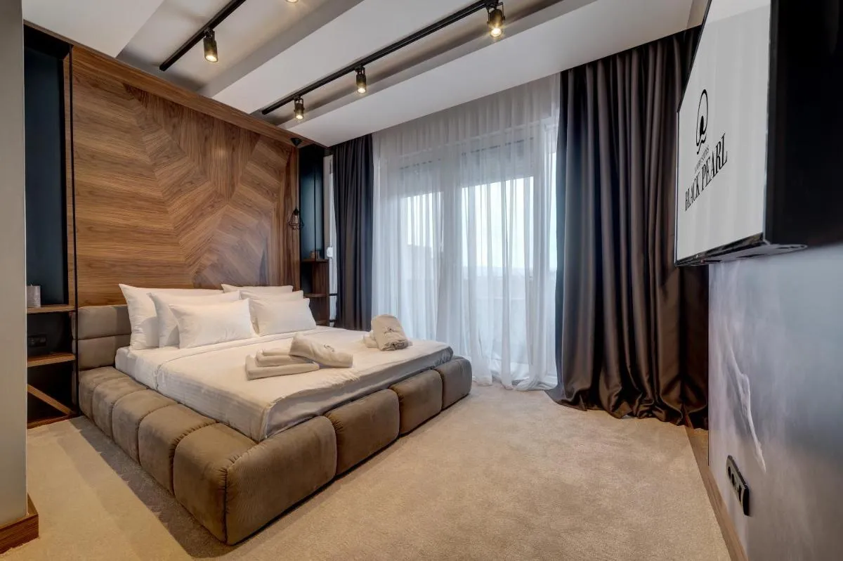 Black Pearl Luxury Suites — 2