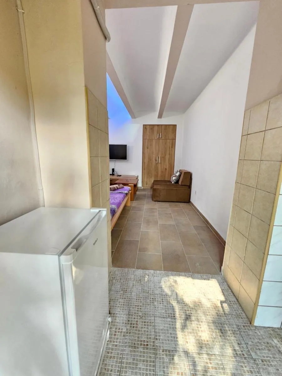 Booking Apartments Alone 1 — 5