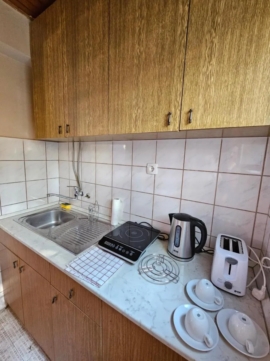 Booking Apartments Alone 1 — 4