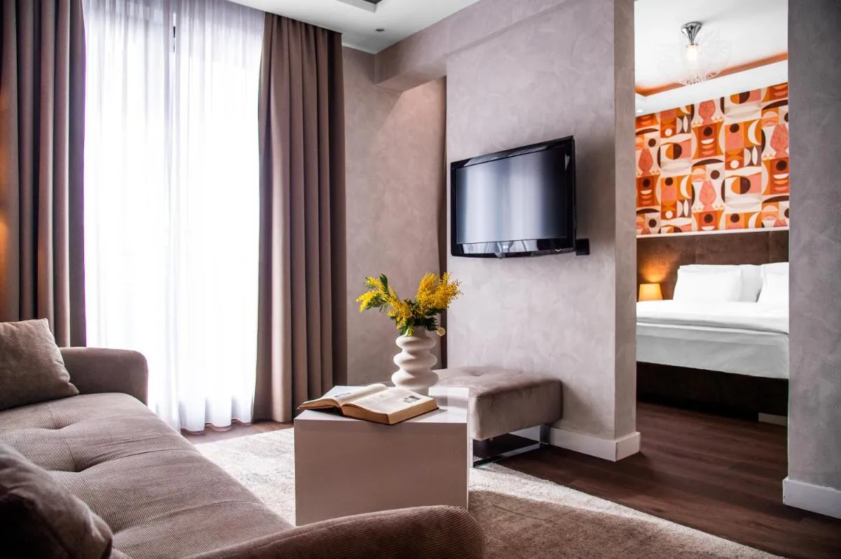 CRYSTAL Hotel Belgrade — 2