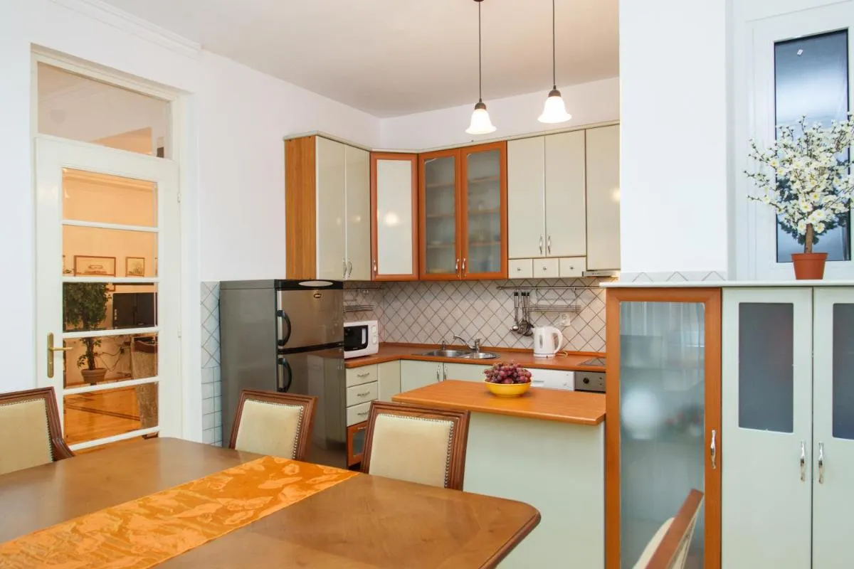 Central Belgrade Apartment 2 — 4