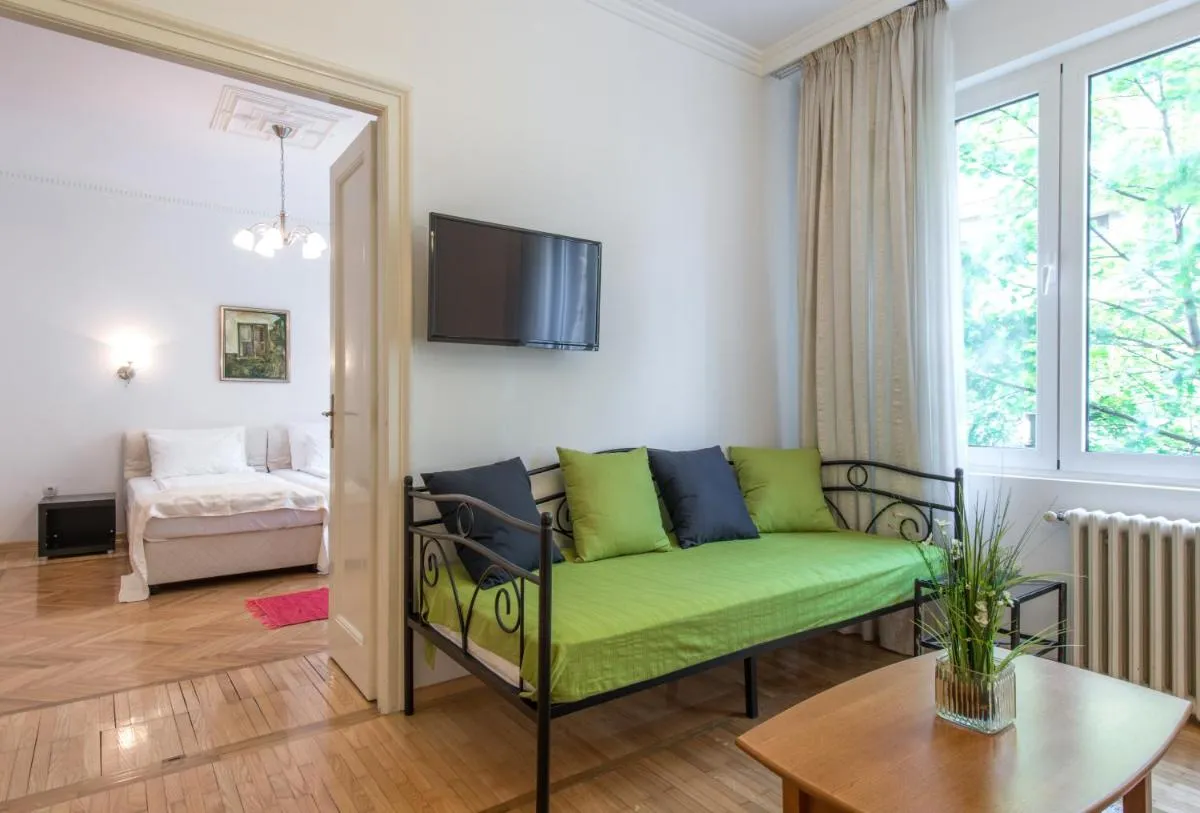 Central Belgrade Apartment 2 — 5