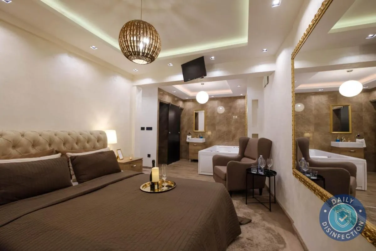 Central Business Apartments Jacuzzi — 2
