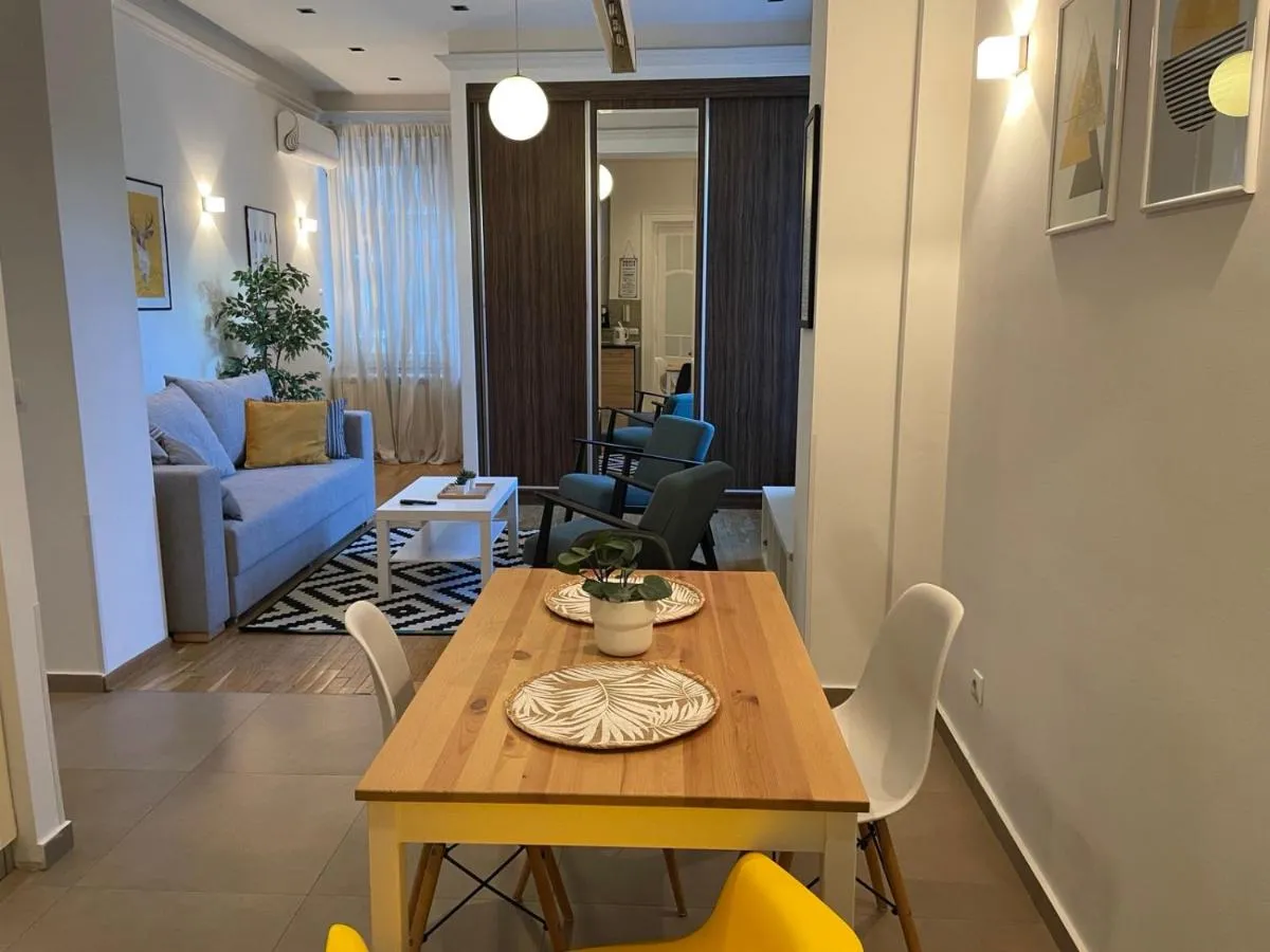 City Break Apartments Chic and Luxury — 4