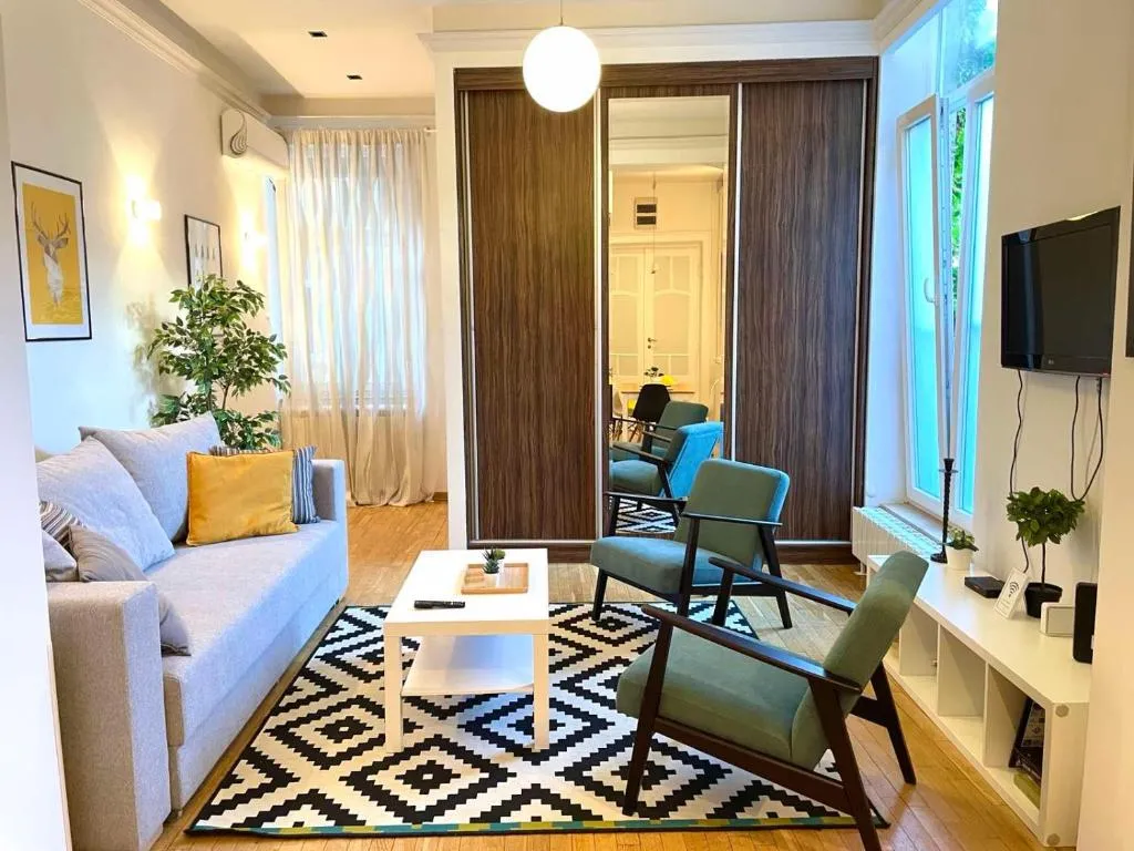 City Break Apartments Chic and Luxury