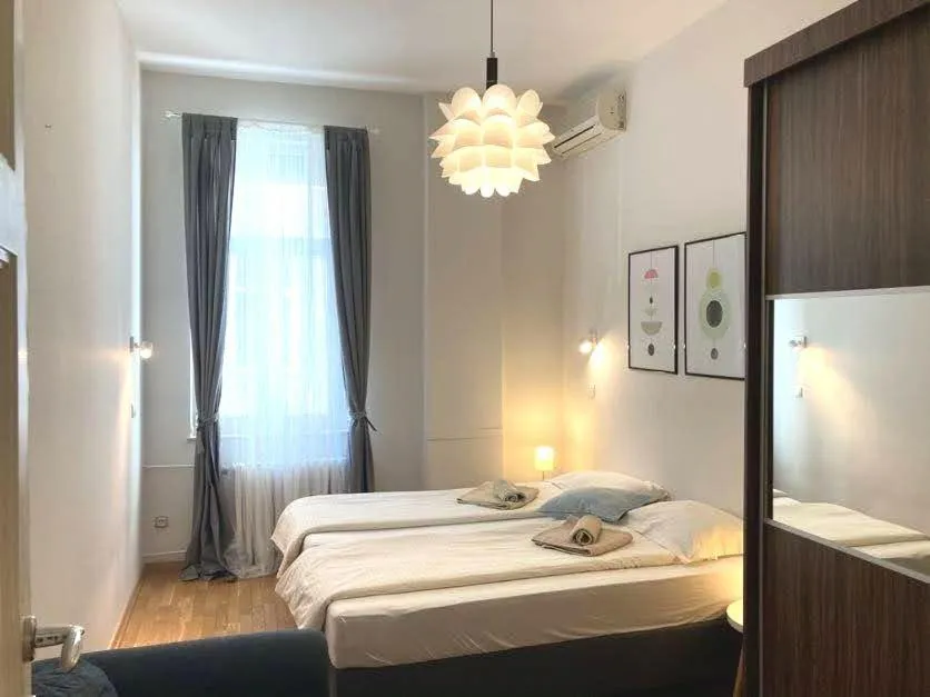 City Break Apartments Chic and Luxury — 2