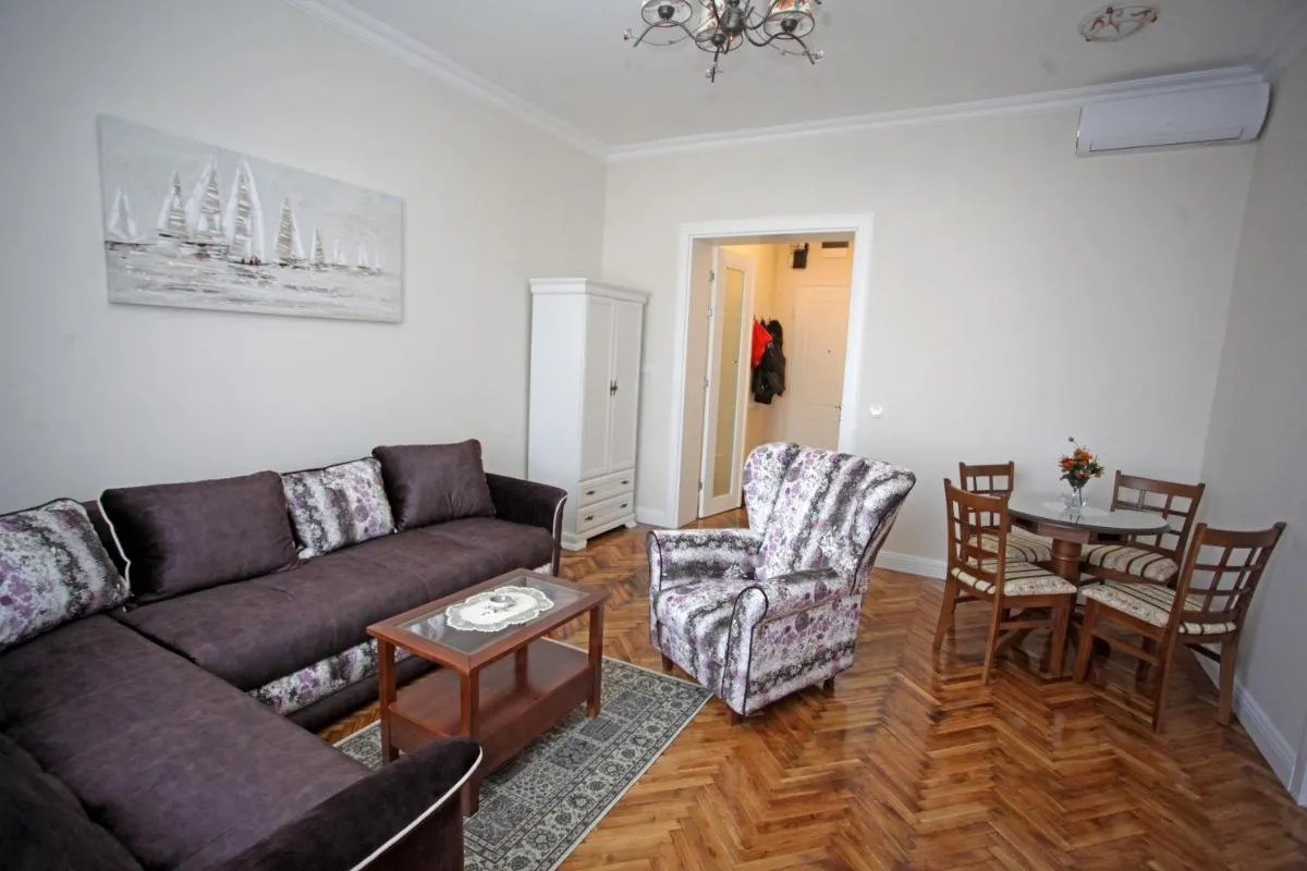 City Center Belgrade Queen Apartment Skadarlija — 4