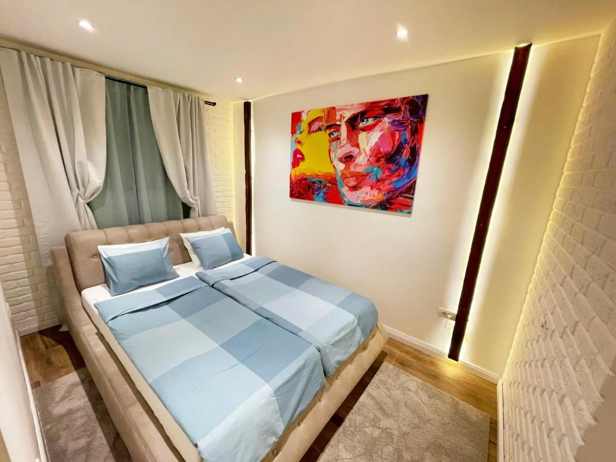 Colorway Apartment — 2