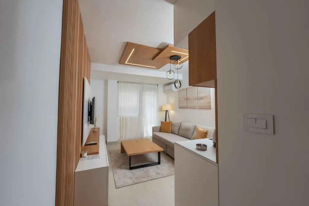Comanda LUXURY APARTMENTS