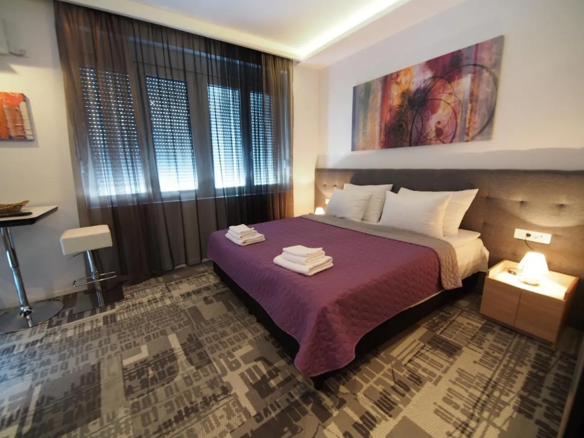 Decanska Apartments — 2