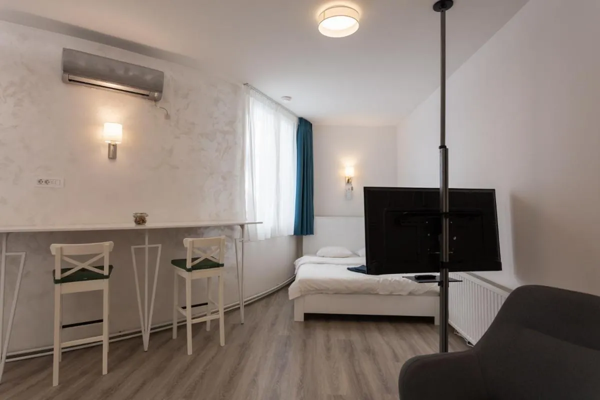 Fair Apartment — 3