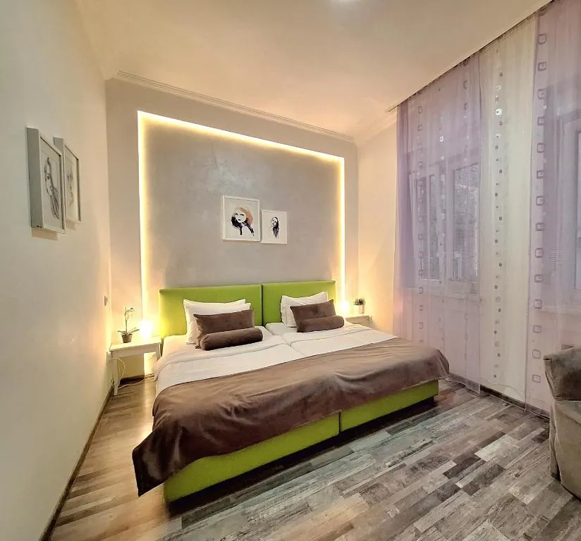 GENIUS APARTMENT