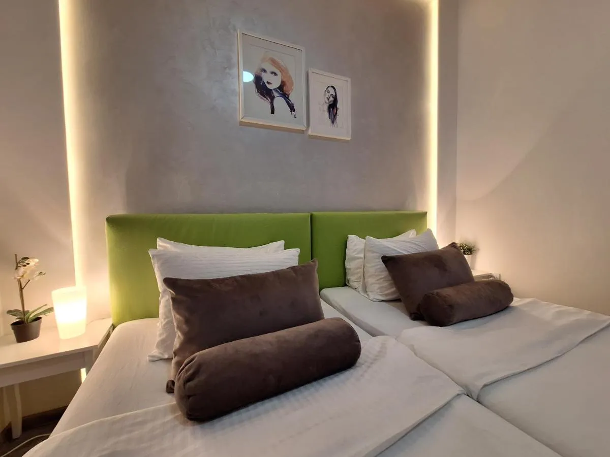 GENIUS APARTMENT — 2