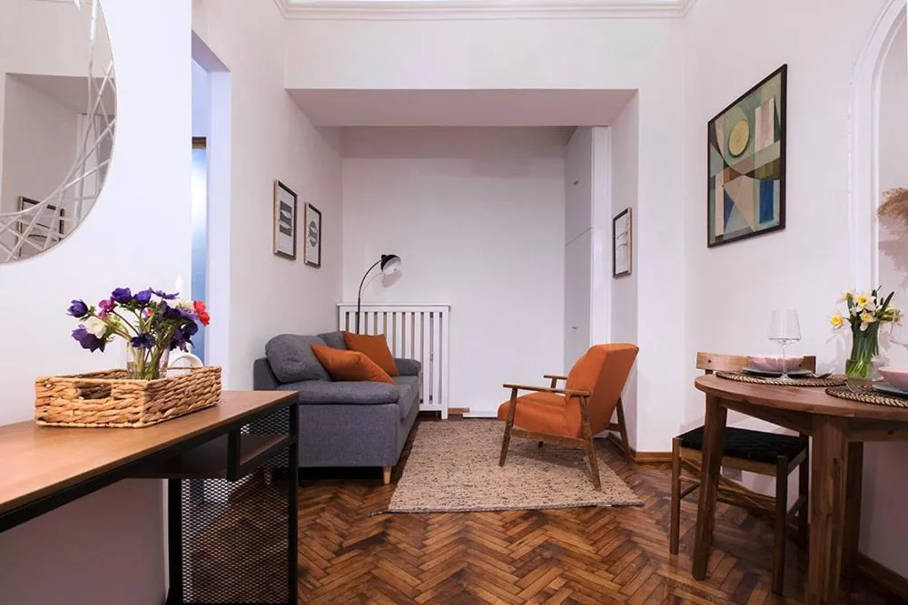 High Note Apartment