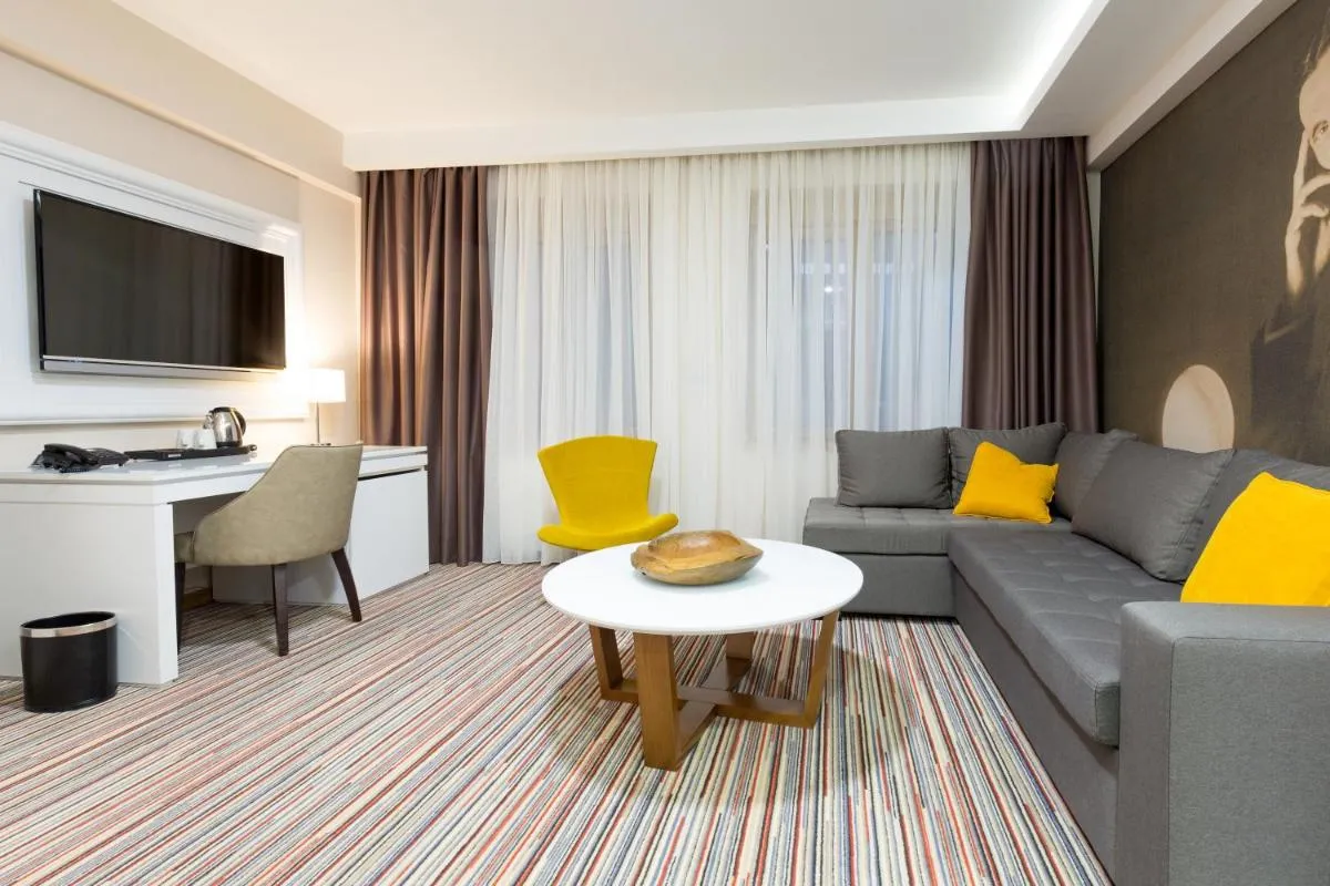 Hotel TESLA – Smart Stay Garni — 5