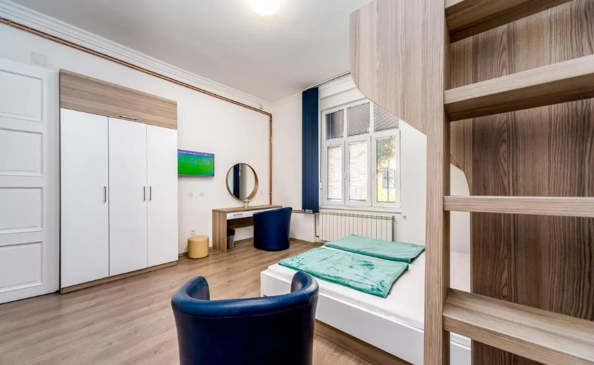 Ikar Apartments — 2