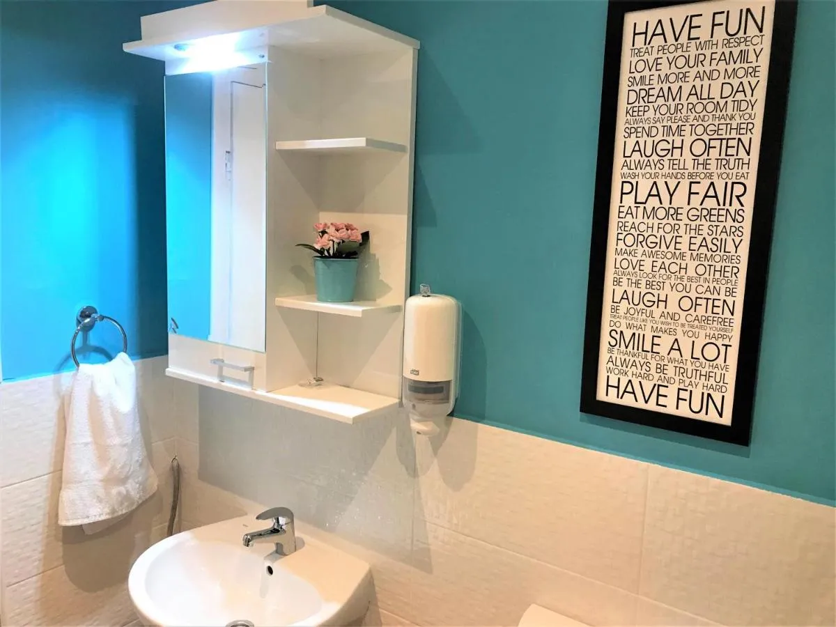 Kona Apartment — 3
