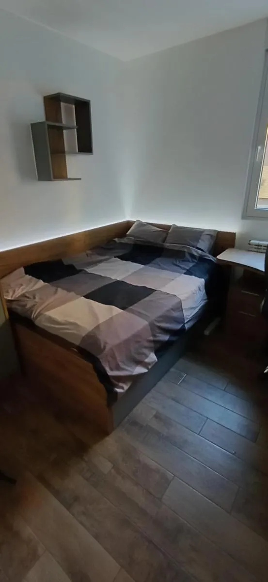 LUX Apartment A&M Netflix — 3