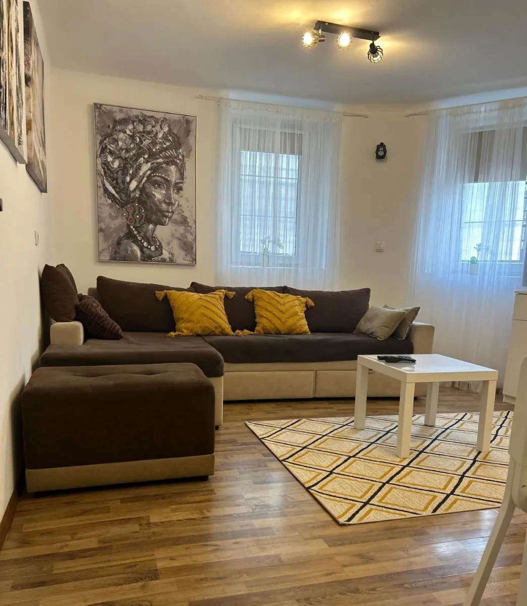 Lana apartman — 4