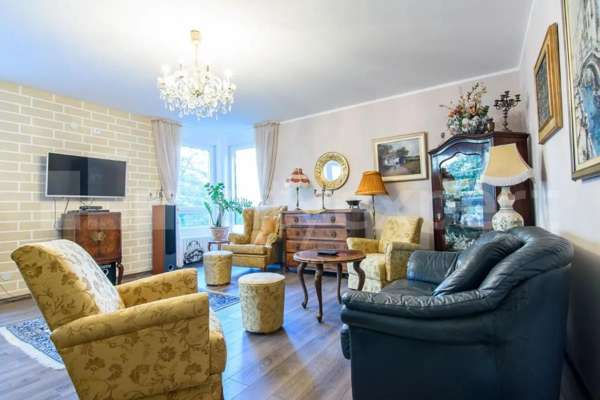 Light, Spacious Apartment in the Heart of Belgrade — 3