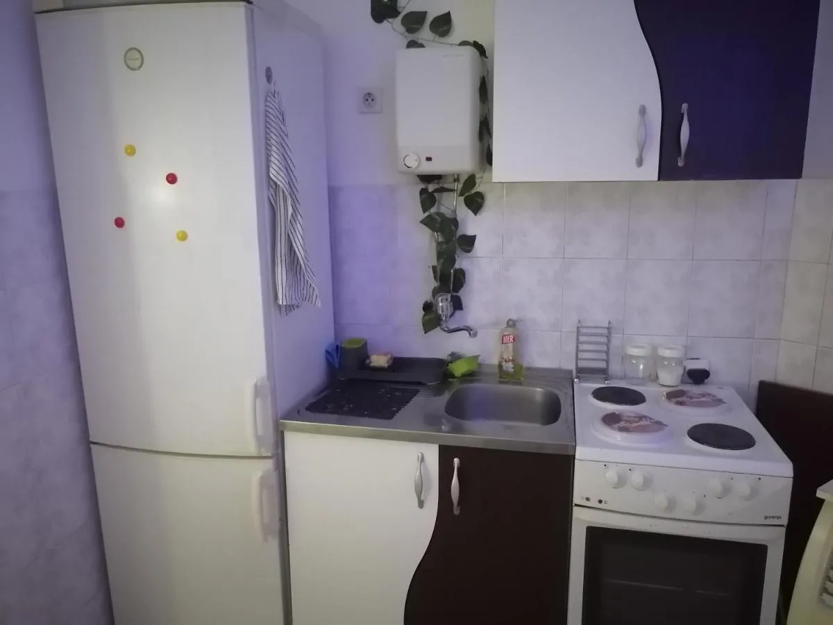 Low cost apartment — 2