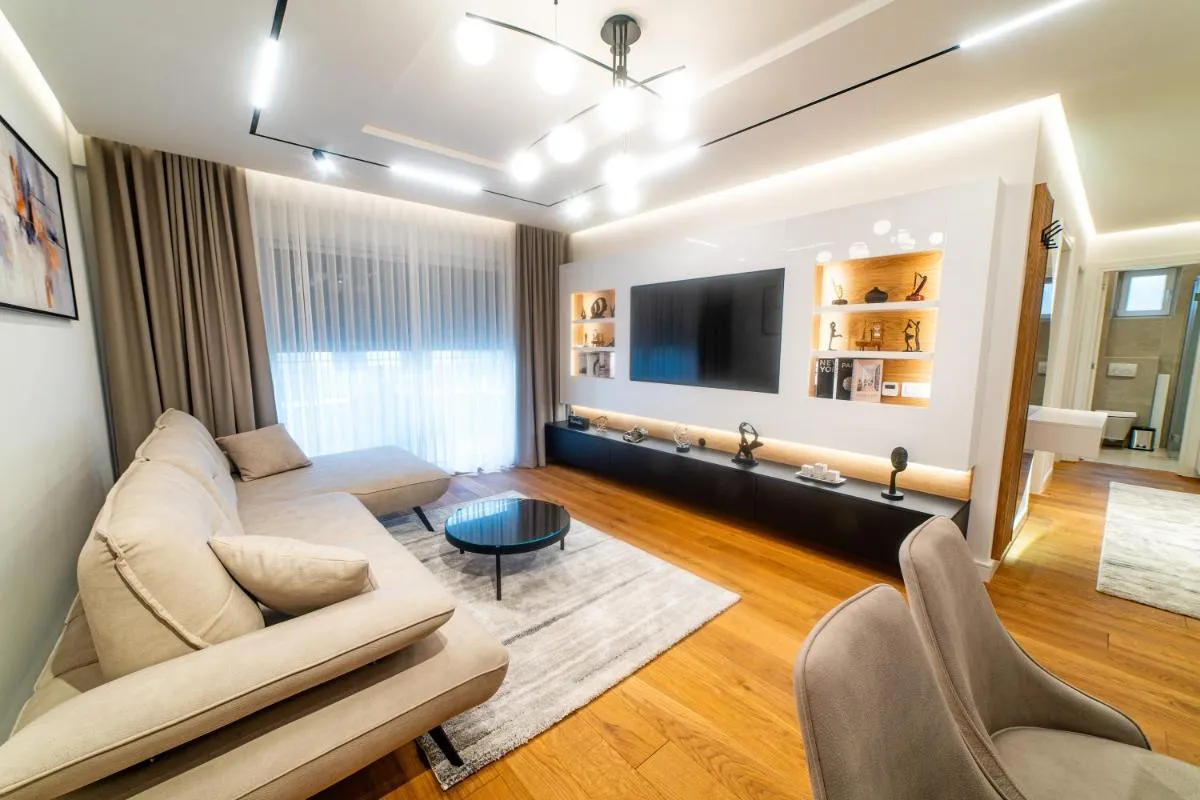 Lux Brilijant Apartmant — 5