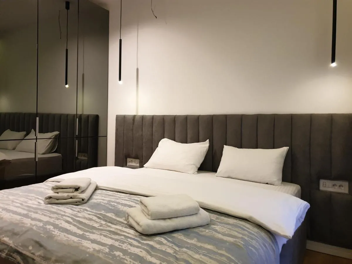 Luxury Spa Suite — 2