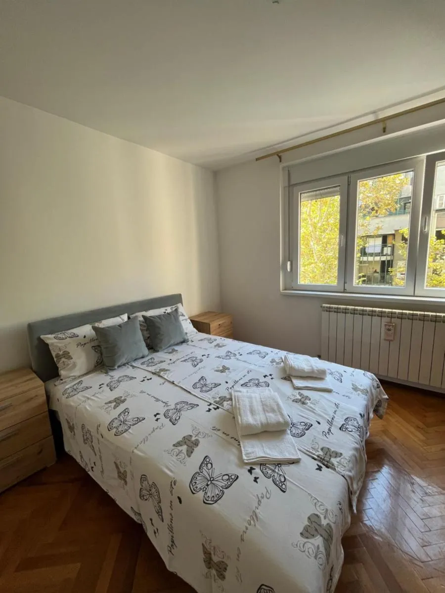 MinuteToRiver Apartment — 2