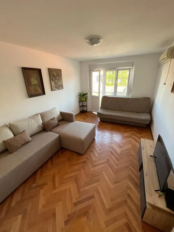 MinuteToRiver Apartment