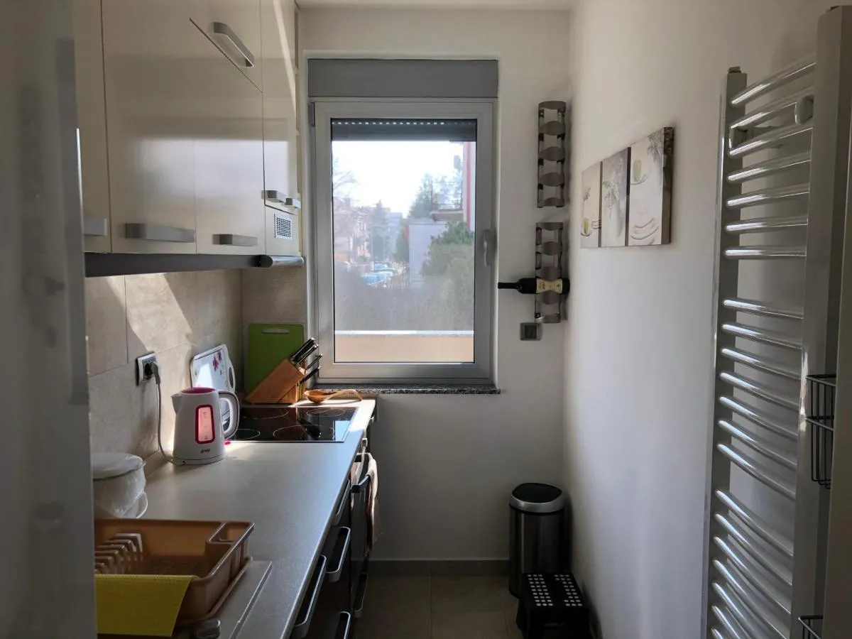 Modern 1 Bed Apartment, near shopping mall Stadion — 4