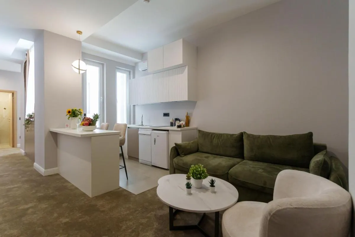 Move In Apartments — 5