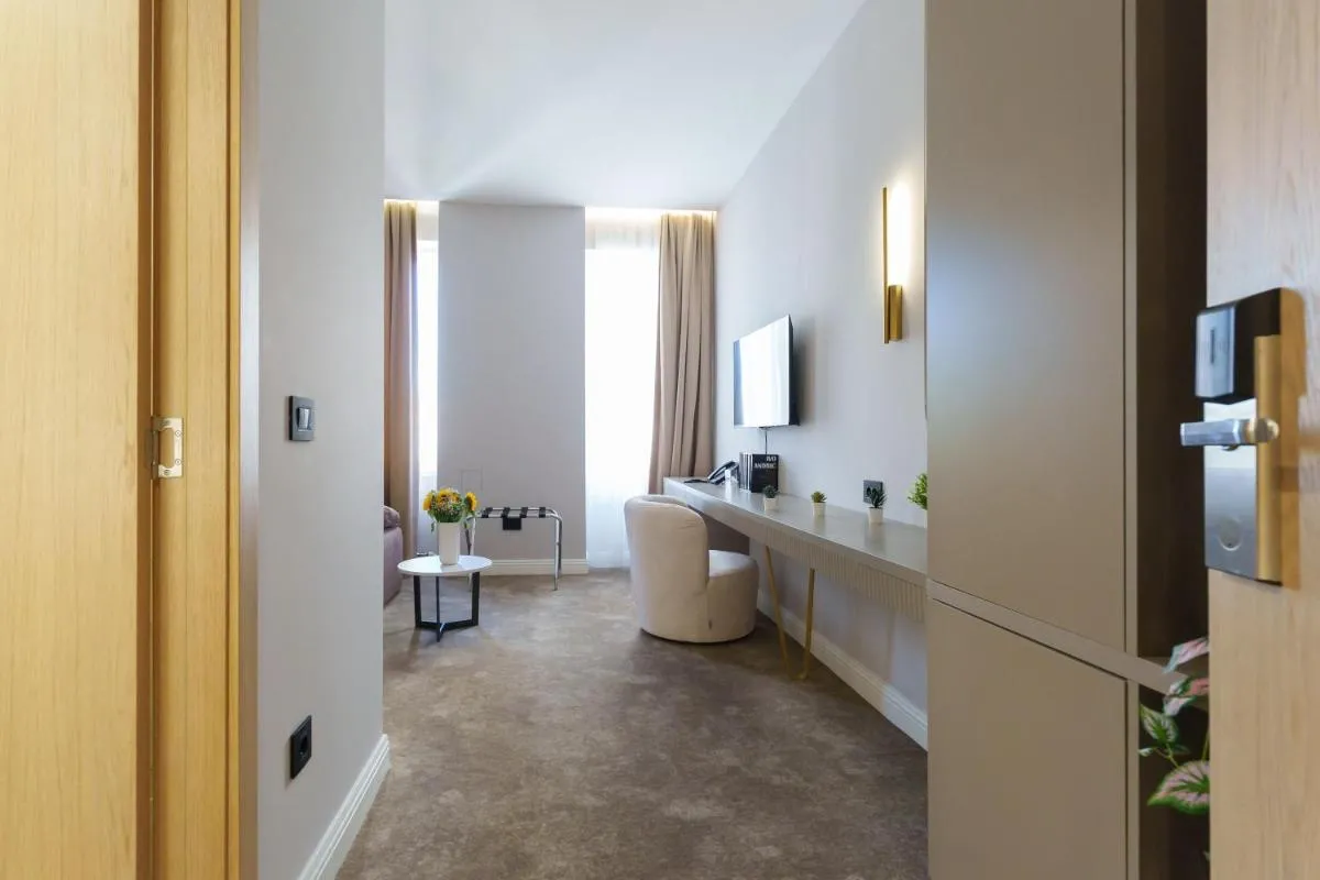 Move In Apartments — 2