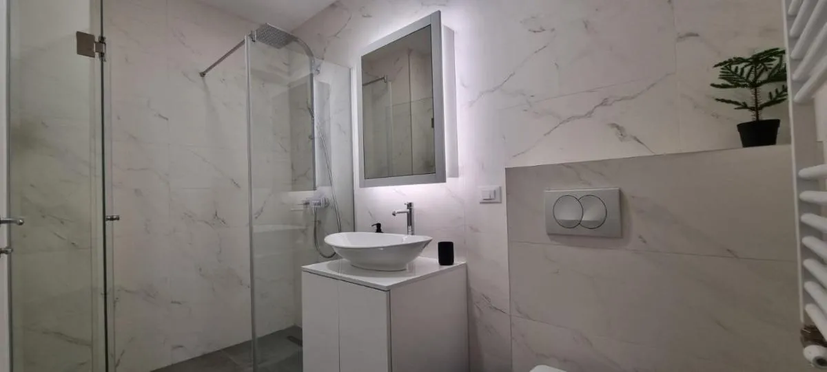 New luxury suite near St Sava Temple with garage — 3