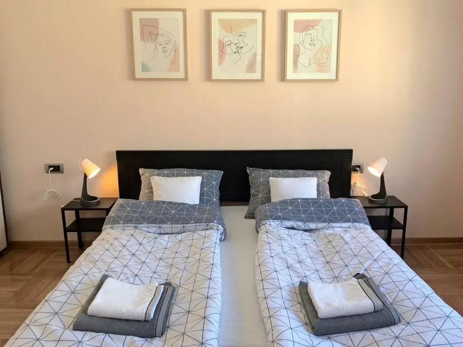 Quince Apartment-Free parking-City Center — 3