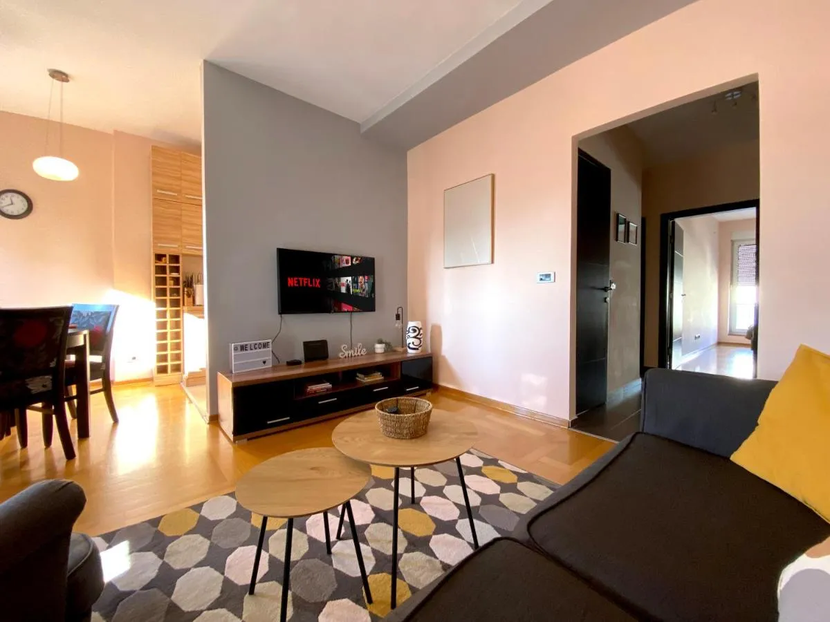 Quince Apartment-Free parking-City Center — 2