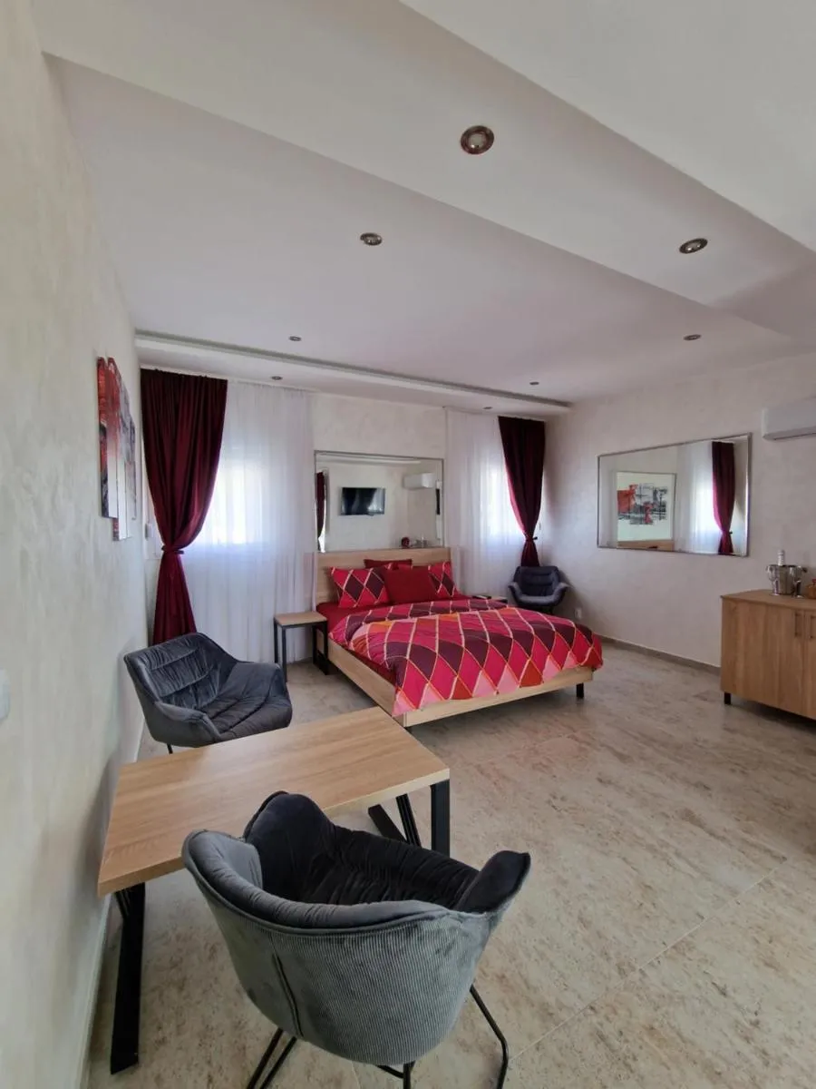 Rooms Green Set — 3