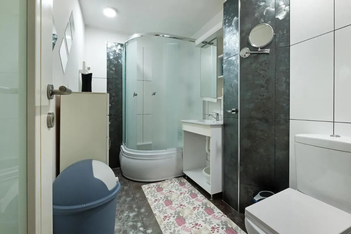 Sava SQUARE Apartment — 3