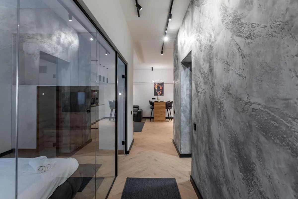 Silver Luxury Suites — 3