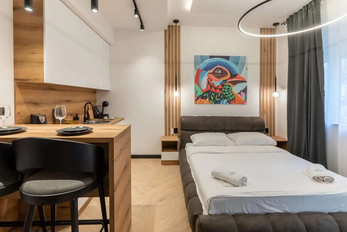 Silver Luxury Suites — 2